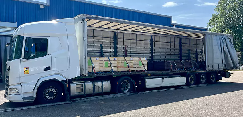 Translucent Trailer Roof Repair in Dundee