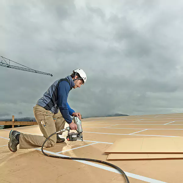 Why Dundee Business Owners Choose Dundee Roofing Pro for Roof Replacement?
