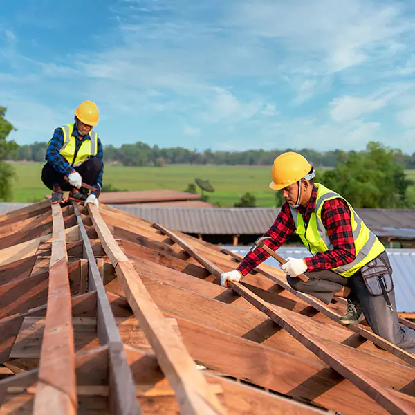 Why Dundee, IL Property Owners Trust Dundee Roofing Pro for Garage Roof Replacement?