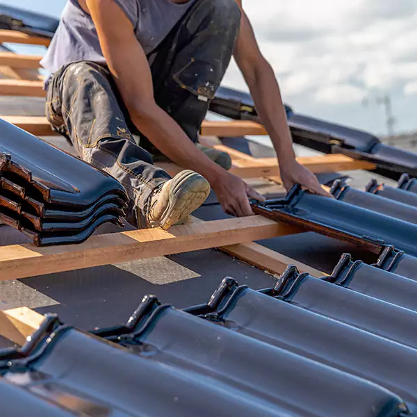 Why Dundee, IL Homeowners Choose Dundee Roofing Pro for Hail Damage Repairs?
