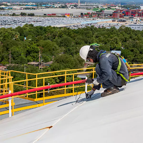 Why Dundee Roofing Pro Is Dundee's Trusted TPO Roofing Team?